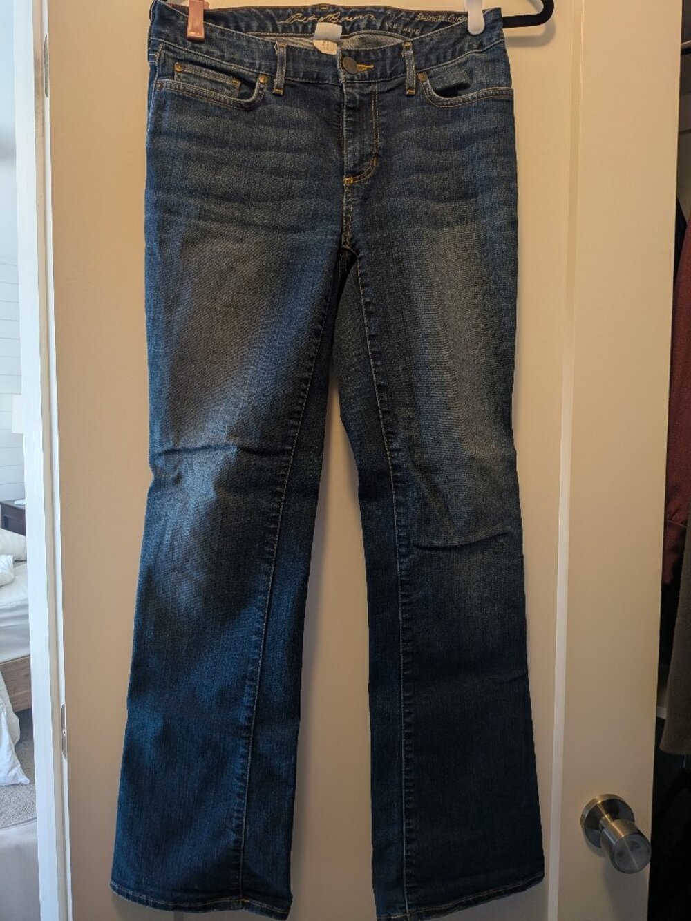 Dark wash Eddie Bauer slightly curvy bootcut jeans size 4S